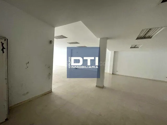 Local en venta en avda. primero de mayo, 142, Coria Del Rio, - foto 4