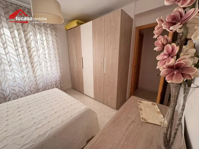 LUMINOSO PISO DE 63 m2 EN VALDEOLLEROS EN EXCELENTE ESTADO | 3 DORMITORIOS, BAÑO CON DUCHA Y 3 SPLITS FRÍO/CALOR | LISTO PARA ENTRAR A VIVIR O INVERTIR — 24