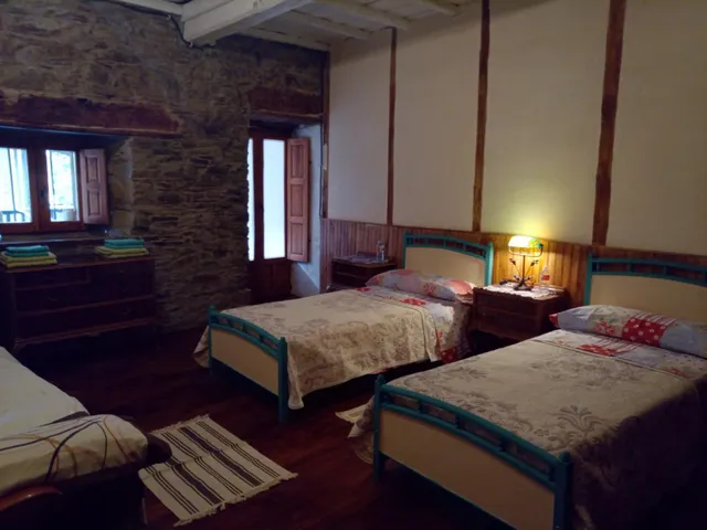 CASA DE PIEDRA EN VALCECAÑADA — 13
