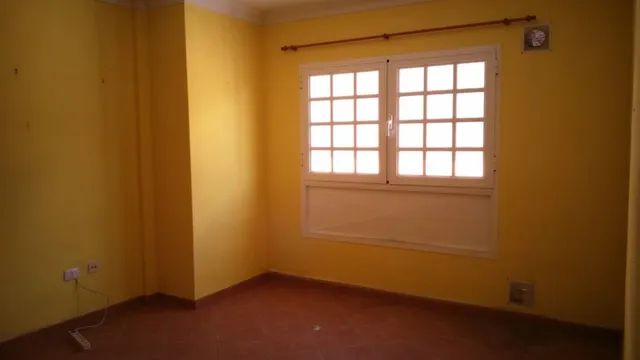 Piso 2 habitaciones con garaje a 300 metros del mar en Playa san Juan — 3