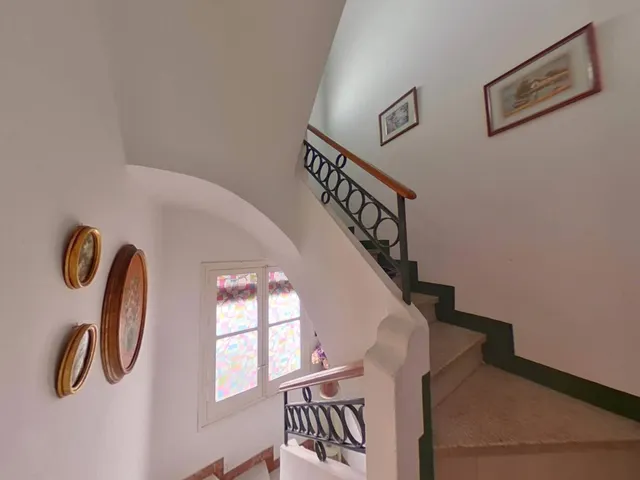 D. ESPECTACULAR CASA JUNTO A LA PLAZA DE  SAN MIGUEL. — 36