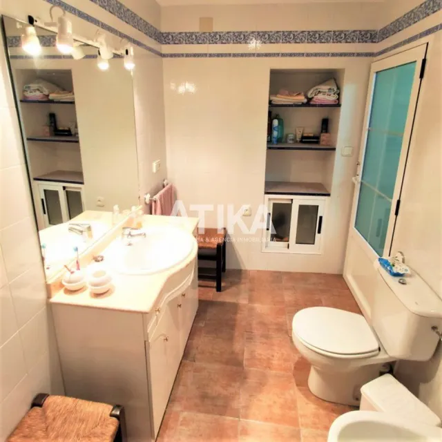 CASA DE CAMPO MUY CERCA DEL CASCO URBANO — 27