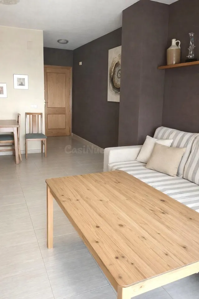 PISO EN VENTA–PLAZA DEL AYUNTAMIENTO (PUEBLO) - foto 2