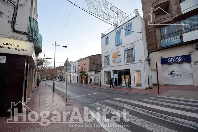 ¡HAZLO A TU GUSTO EN PLENO CENTRO CON ASCENSOR — 47