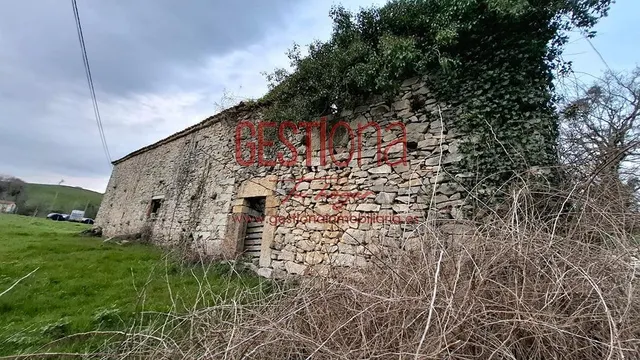 CASA Y CABAÑA PARA REHABILITAR. SOLORZANO — 29