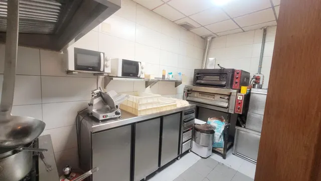 VENTA DE LOCAL RESTAURANTE CON LICENCIA DE ACTIVIDAD Y 30 AÑOS DE TRAYECTORIA EN MONCADA JUNTO CEU!! — 15