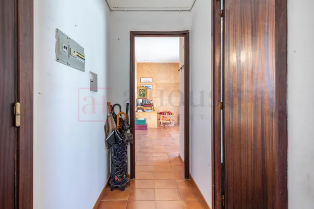 ÁTICO A REFORMAR CON BALCON EN LA VILA DE GRACIA — 28
