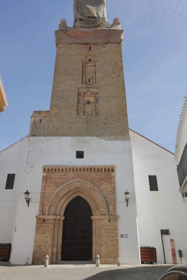 CASA EN ALQUILER EN CARMONA — 42