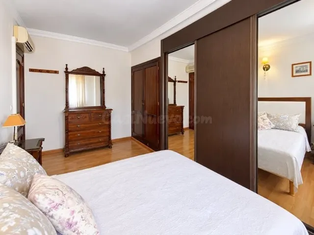 MAGNÍFICO DÚPLEX DE TRES DORMITORIOS EN VENTA EN CARLOS HAYA - foto 3