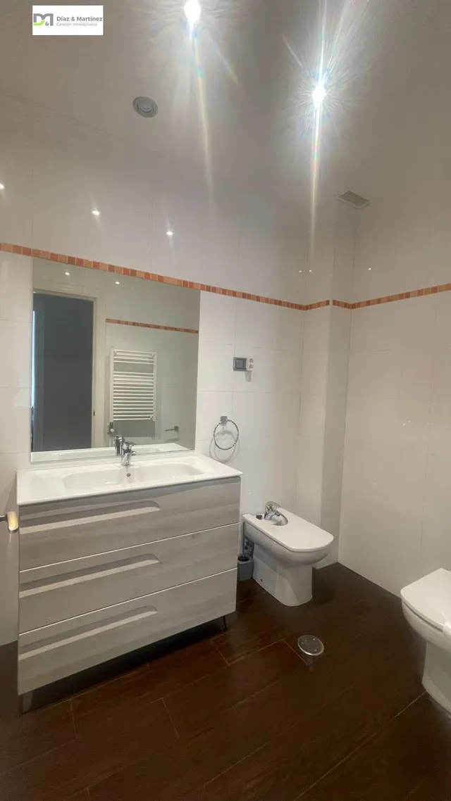 PISO CENTRICO — 19
