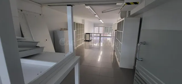 SE ALQUILAN OFICINAS DE DIVERSOS TAMAÑOS, EDIFICIO CÉNTRICO, - foto 3