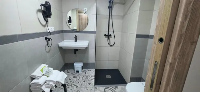 Hotel de 2 estrellas reformado en La Marina de Elche, zona Guardamar — 21