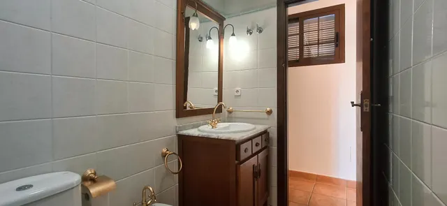 PRECIOSO DÚPLEX ADOSADO ESTILO MEDITERRÁNEO — 35