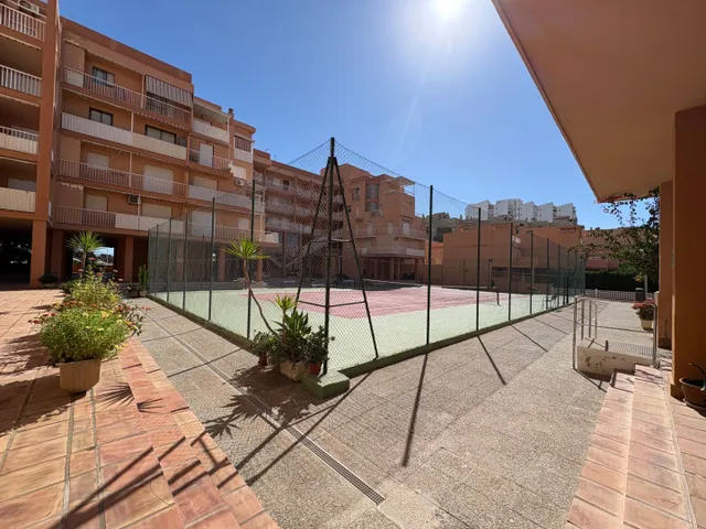Encantador Apartamento en Primera Línea de Playa en Salobreña — 4