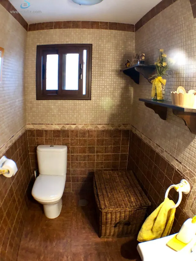 AMPLIA VIVIENDA CON ASCENSOR - ZONA CENTRO — 34