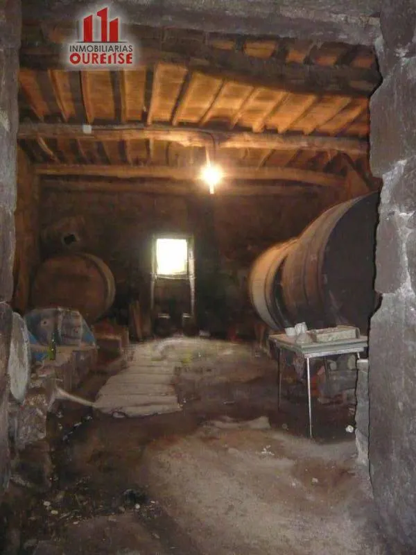 CASA CON ENCANTO PARA REFORMAR — 15