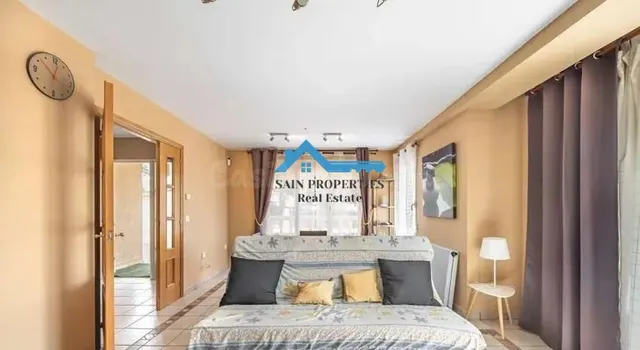 Chalet independiente con piscina privada, grandes terrazas y - foto 4