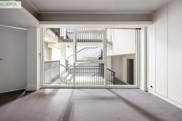 Local comercial con casi 1000 m2 en plena Gran via de Granada. Oportunidad única y exclusiva — 13