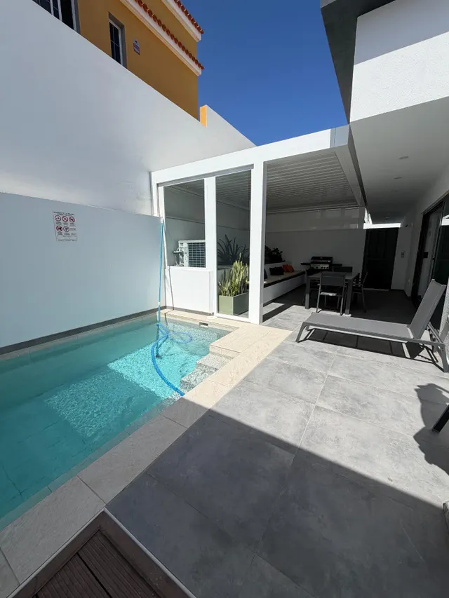 Casa con piscina privada junto al mar en La Listada — 25