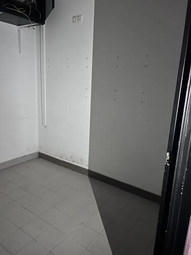 Local comercial en Obispo Benlloch — 41
