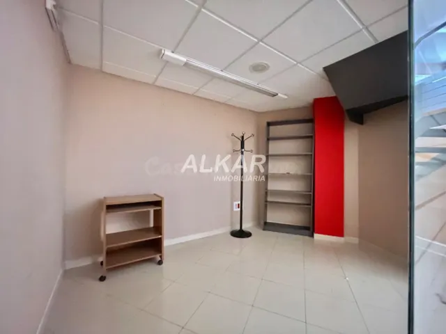 Oficina en alquiler - foto 5