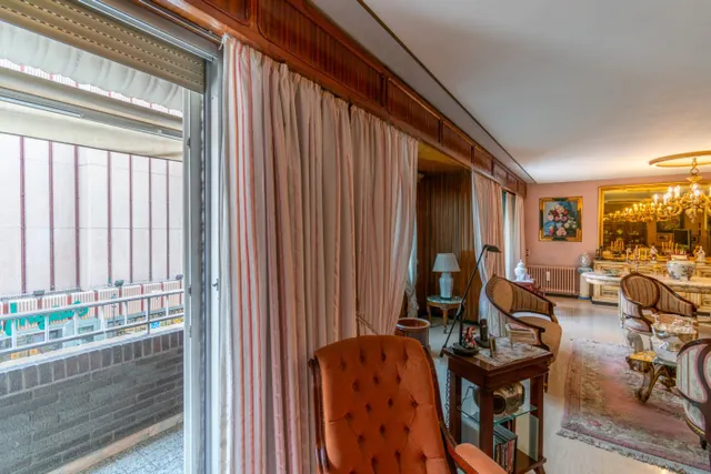 ESPECTACULAR VIVIENDA EN ACERA DEL DARRO — 28