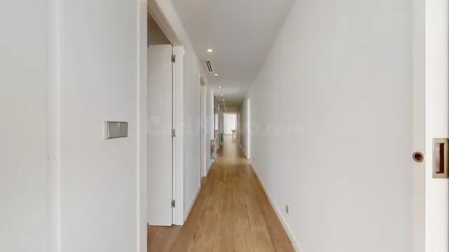 EXCLUSIVO ÁTICO — 24