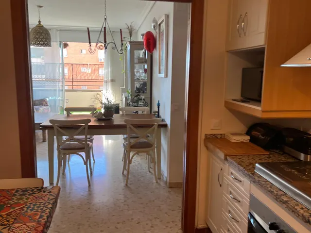 Vivienda con terraza y 4 dormitorios en Santa Clara, urbanización privada con zonas verdes. — 10
