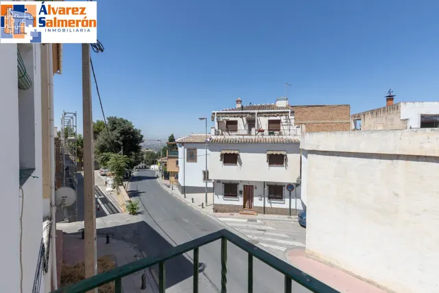 Casa con gran solar — 28