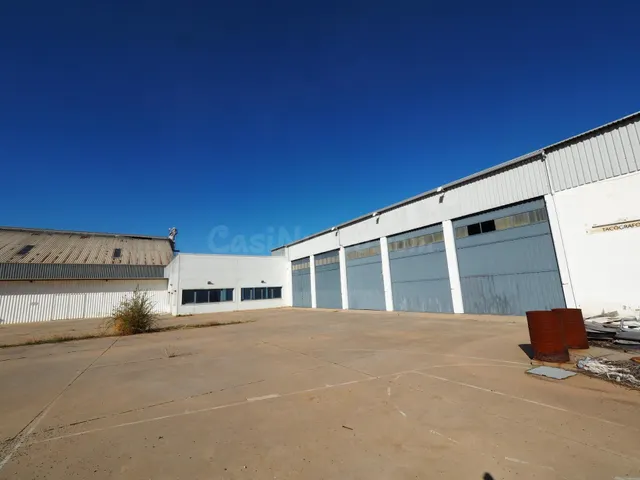 Venta de Nave Industrial en Tomelloso – 4.708 m2 de Superfic