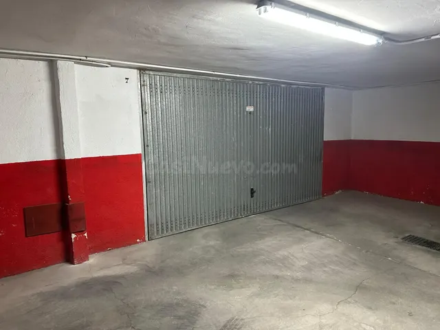 PLAZA DE GARAJE DOBLE - ALMACÉN, AMPLIO Y CERRADA, MUY CÉNTR