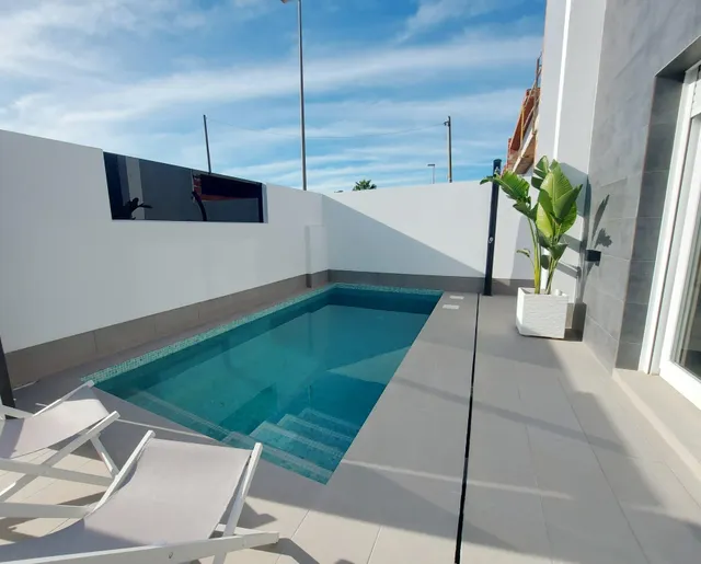 ADOSADO CON PARCELA, GARAJE Y PISCINA PRIVADA EN ROLDAN - TORRE PACHECO !! — 4