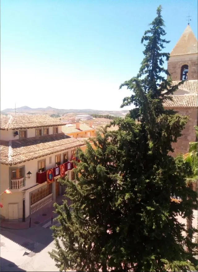 VIVIENDA DE 3 DORMITORIOS CON EXCELENTES VISTAS Y MUY CENTRI
