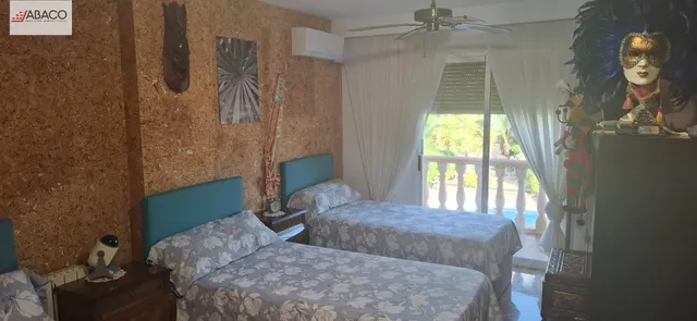 Elegante chalet con maravilloso jardín y vistas privilegiadas. — 43
