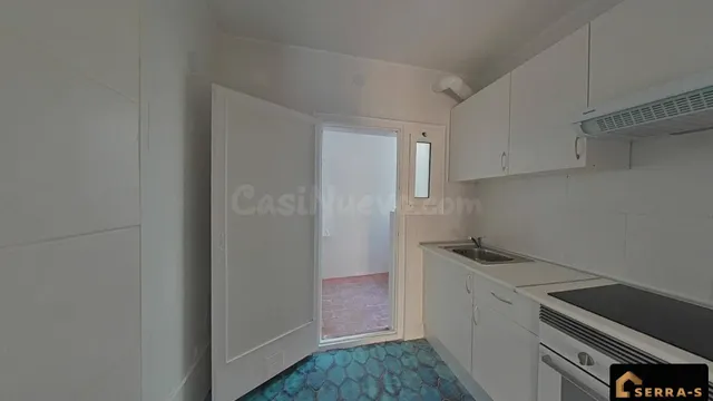 ¡IDEAL INVERSORES! Piso con alta rentabilidad garantizada en - foto 3