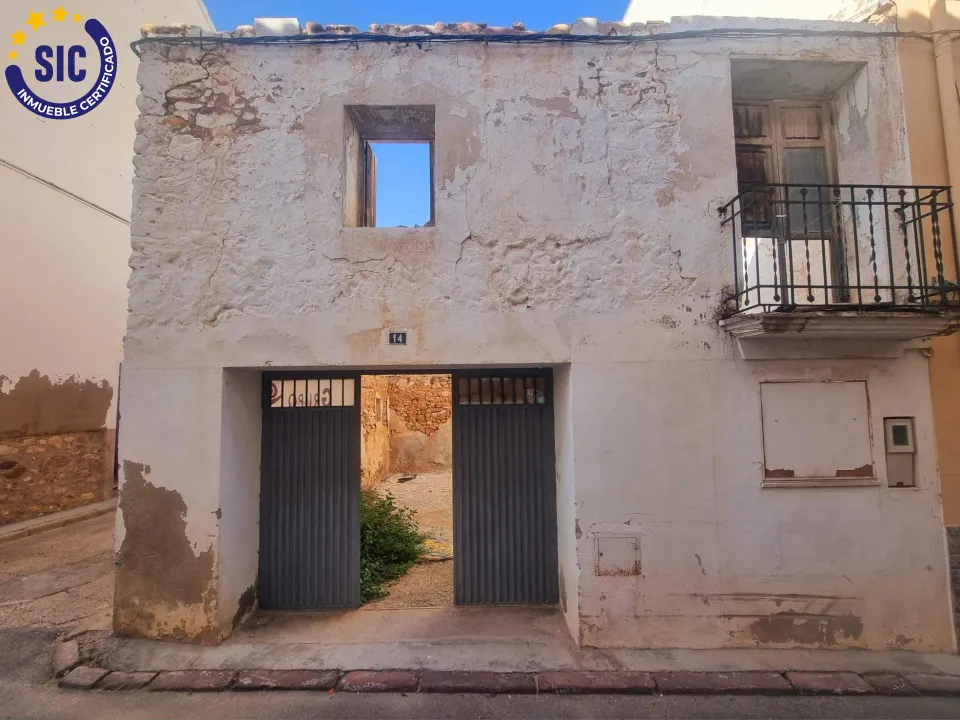 SOLAR ESQUINERO EN SONEJA, CASTELLÓN