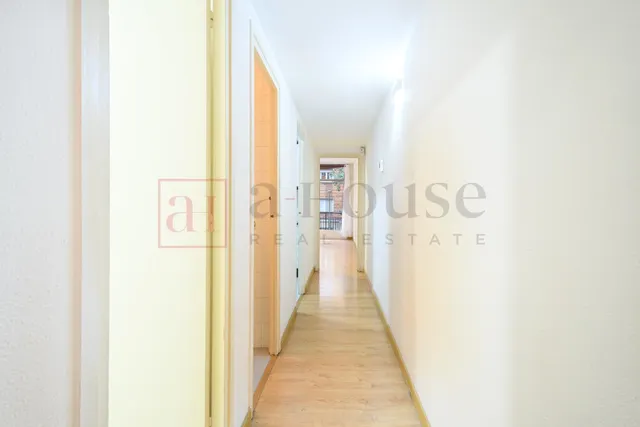 PISO PARA ENTRAR A VIVIR CON EXCELENTE UBICACIÓN EN SAGRADA FAMILIA — 37