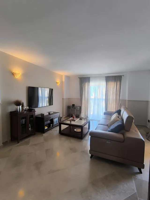Calahonda - Piso 2 Dormitorios, Garaje, 4 Piscinas — 35