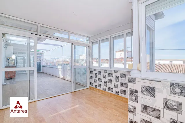Atico muy amplio con gran terraza en Arabial — 31