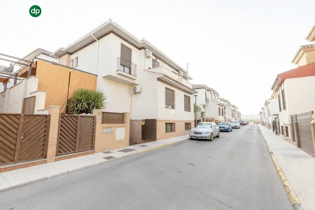 Pareada en Urbanización La Joya — 4