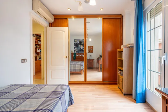 UNA CASA CON ALMA EN EL CORAZÓN DE ALMERÍA: 278 m2 Y DOS TERRAZAS PARA DISFRUTAR — 37