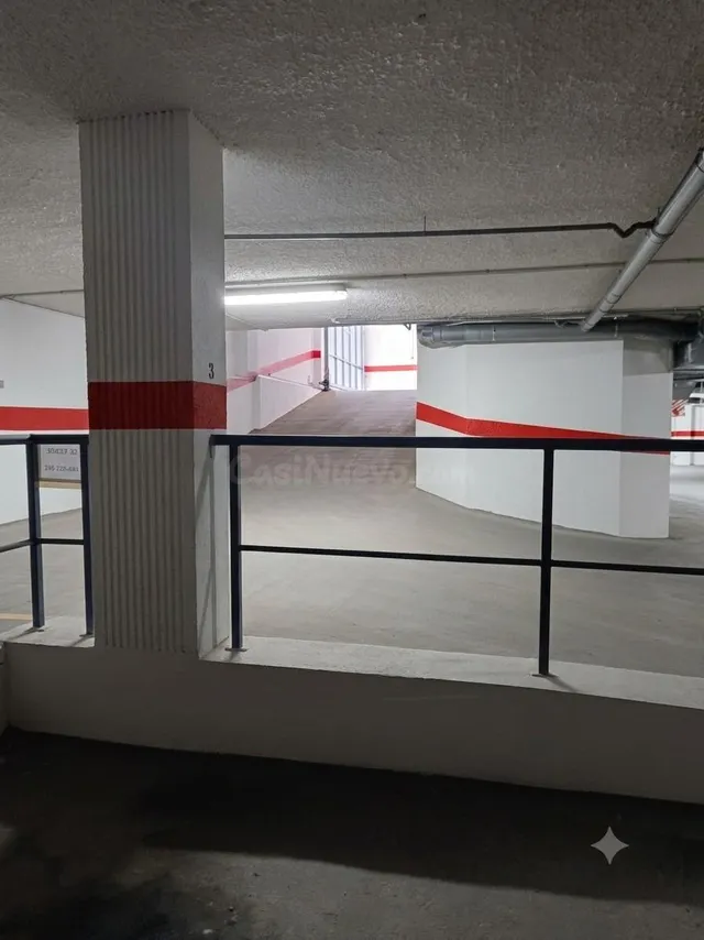 ¡¡ PLAZA DE GARAJE EN PLENO VIAL NORTE !! - foto 4