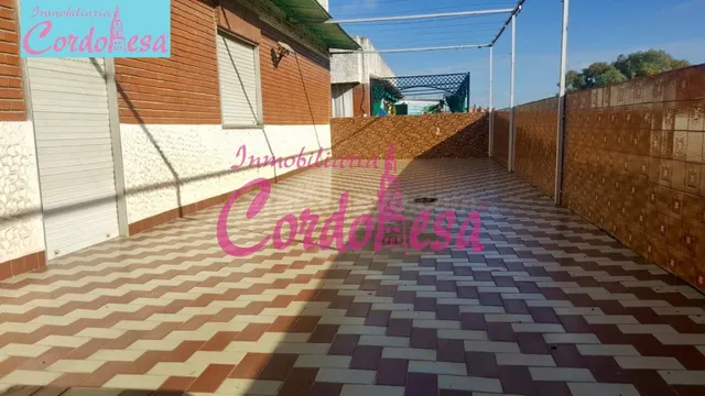 MAGNÍFICO PISO ÁTICO EN LA ZONA DE LEVANTE CON 154 METROS — 2