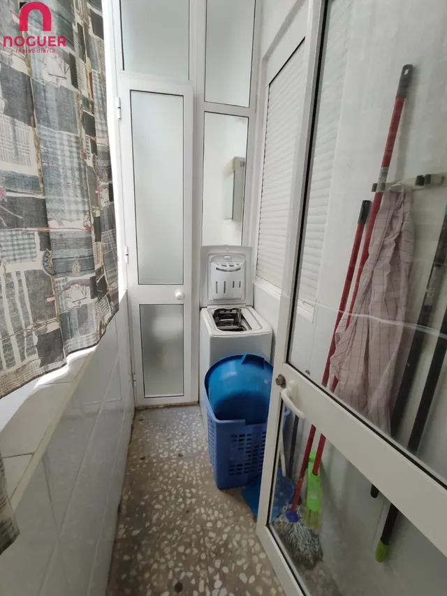 SE ALQUILA habitación  EN PISO COMPARTIDO JUNTO A LA AVENIDA REPUBLICA ARGENTINA — 6