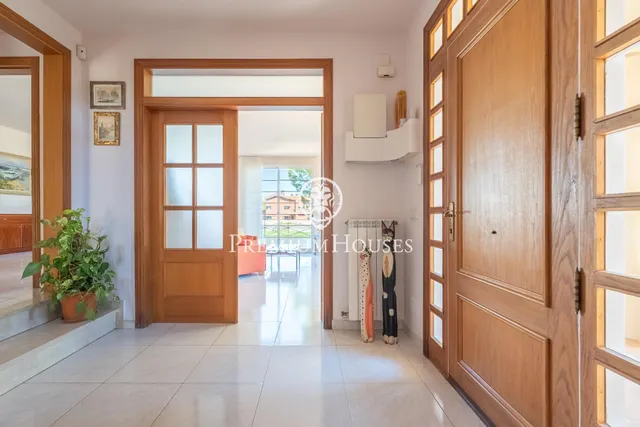 Casa con jardín y piscina en L'Aragai — 38