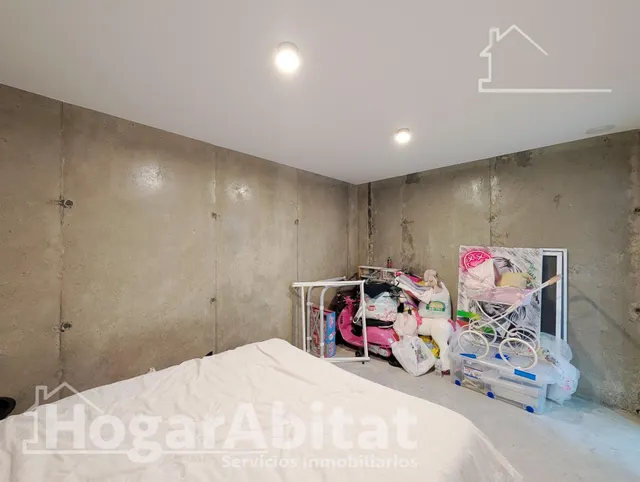 ¡Precioso Chalet! Seminuevo, amplio y luminoso, con piscina privada, garaje y jardín — 20