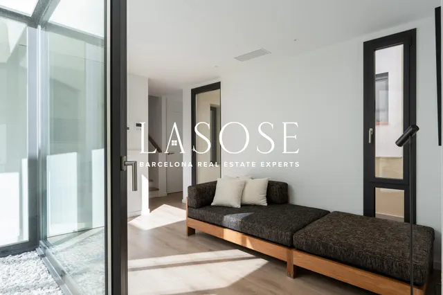 Impresionante dúplex con terraza privada en alquiler en La Salut — 40