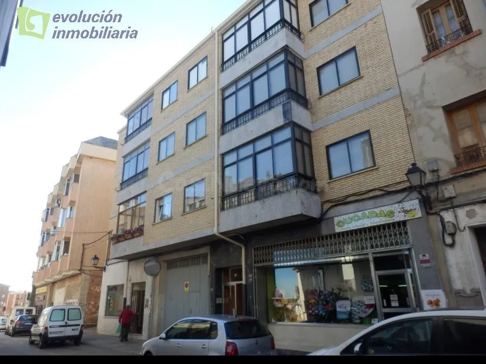 SE VENDE PISO EN ALMAZAN, SORIA