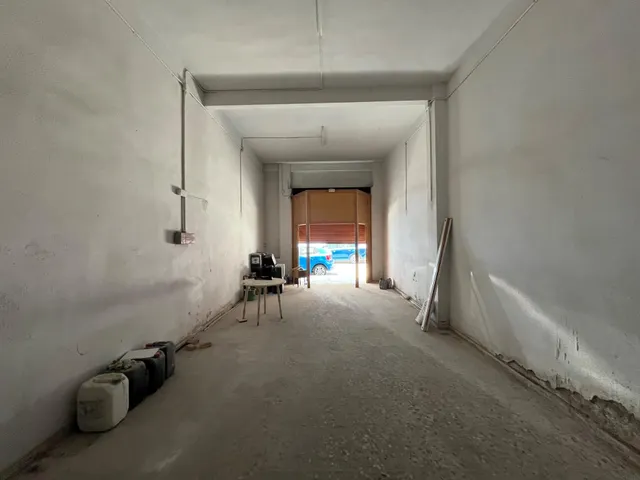 Local en calle Antares con gran altura y 99 m2 — Ideal para tu próximo proyecto — 4