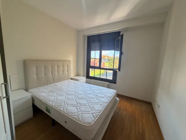 Piso de 3 habitaciones en alquiler en el centro de Nava — 11